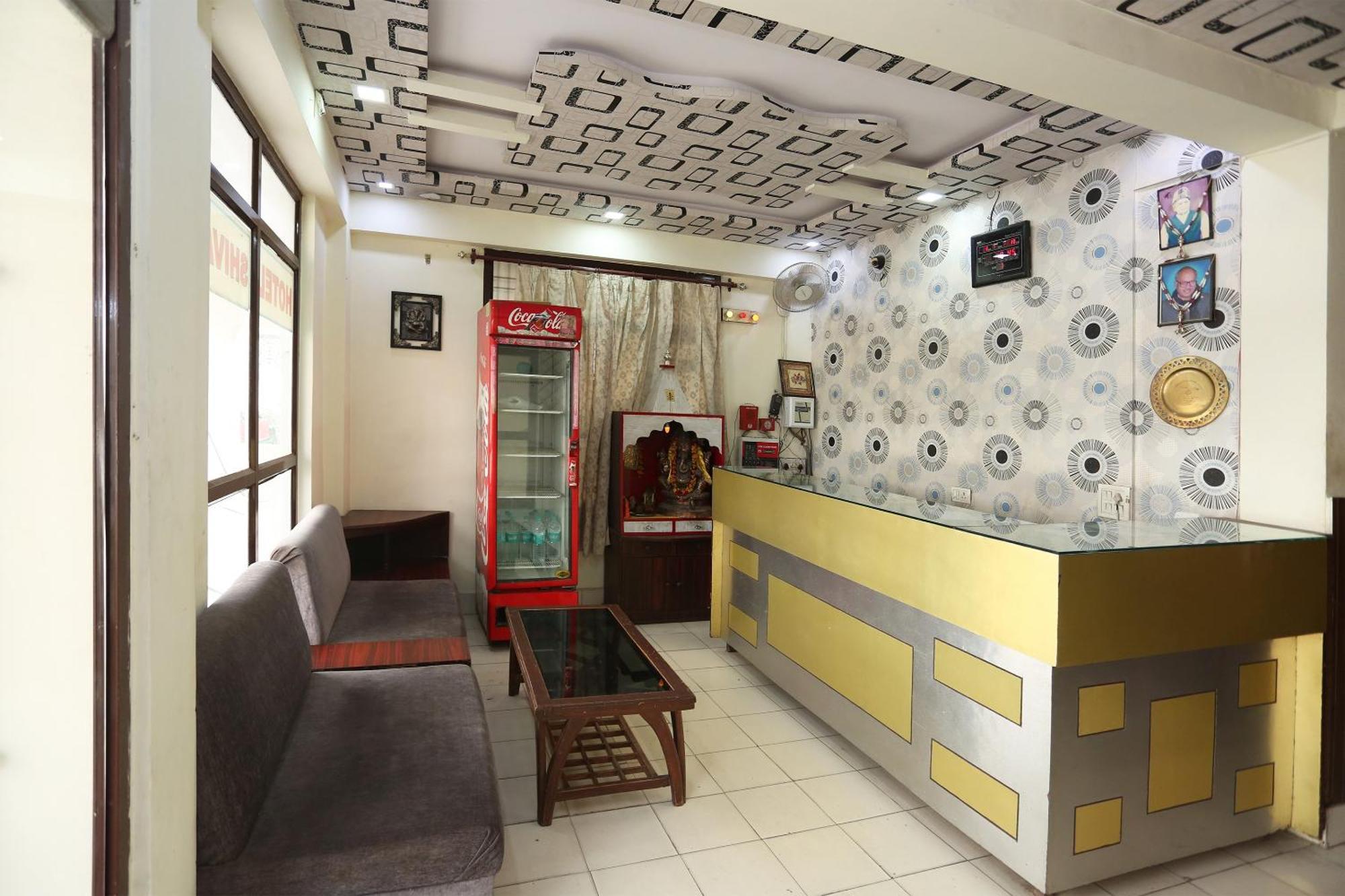 Oyo Shivam Near Sahara Ganj Mall Hotel Lucknow