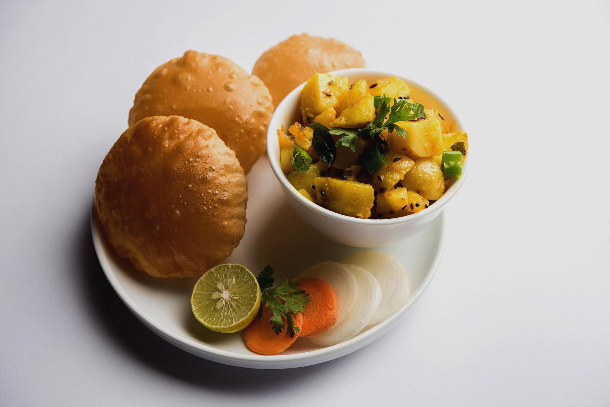 Hotel Oyo Shivam Near Sahara Ganj Mall Lucknow
