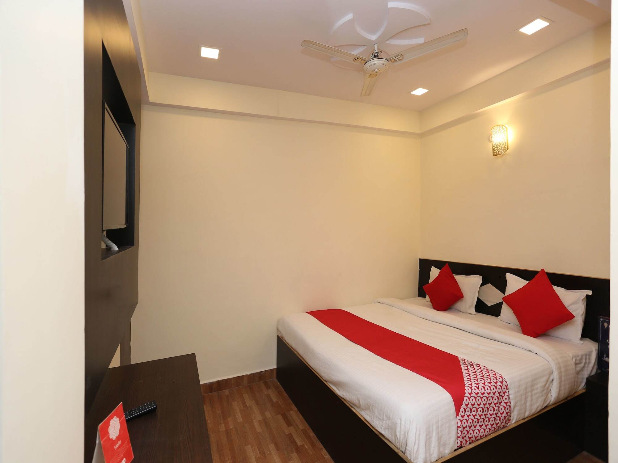 Oyo Shivam Near Sahara Ganj Mall 3* Lucknow